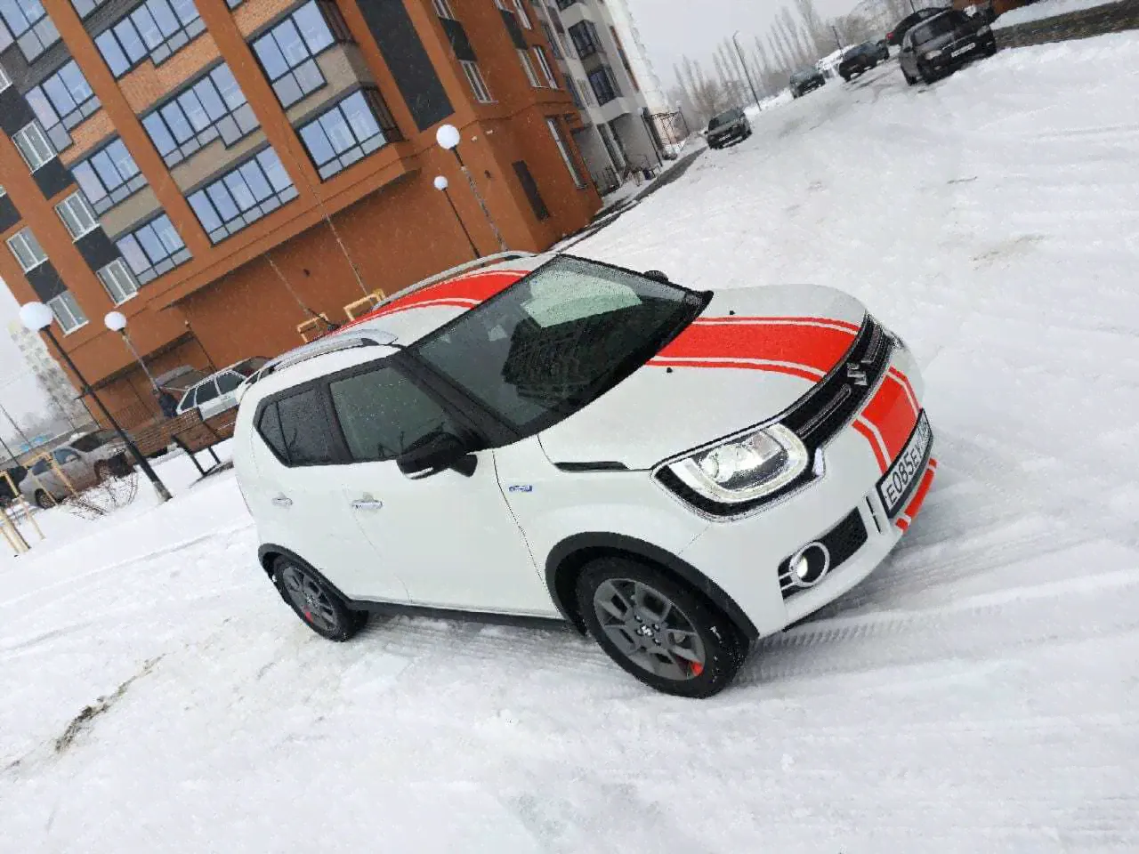 Suzuki Ignis гибрид ПРОДАЕТСЯ 1.37млн руб-0